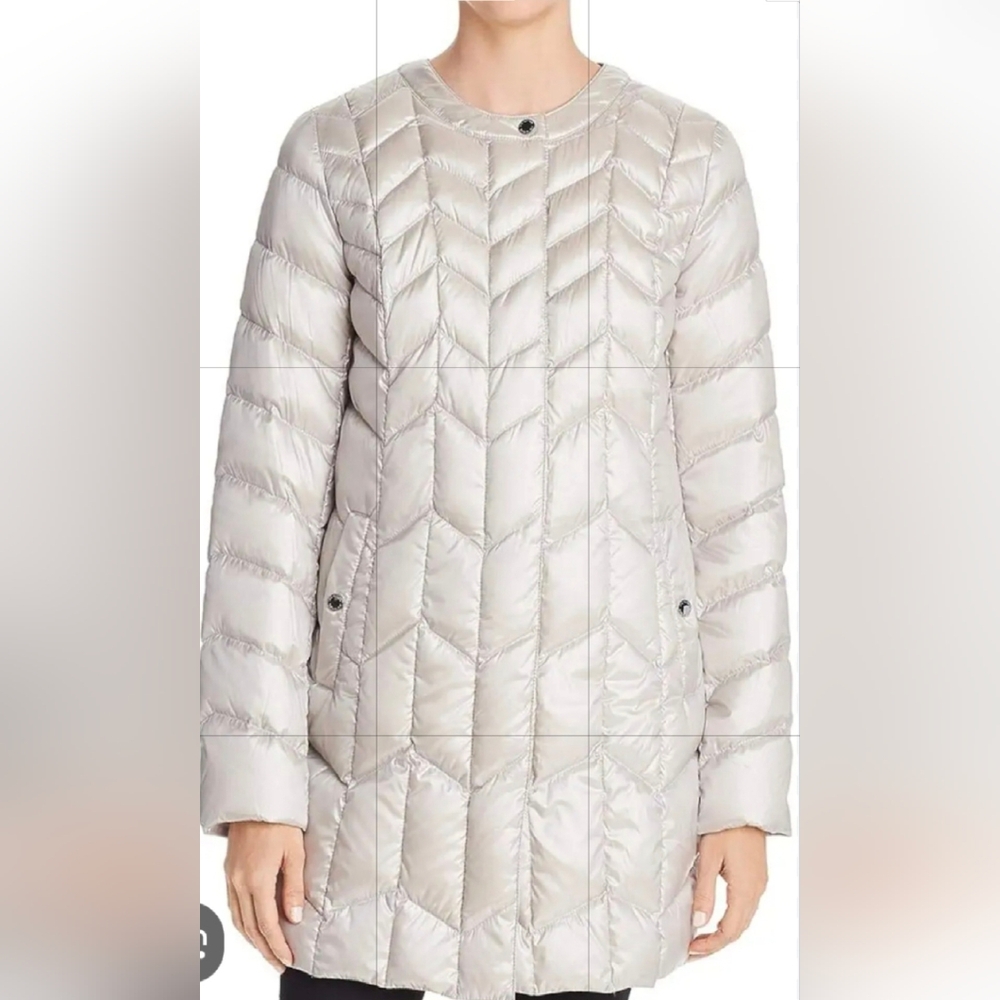 Via Spiga Women's Quilted Jacket Sz.XL- Beige Silver